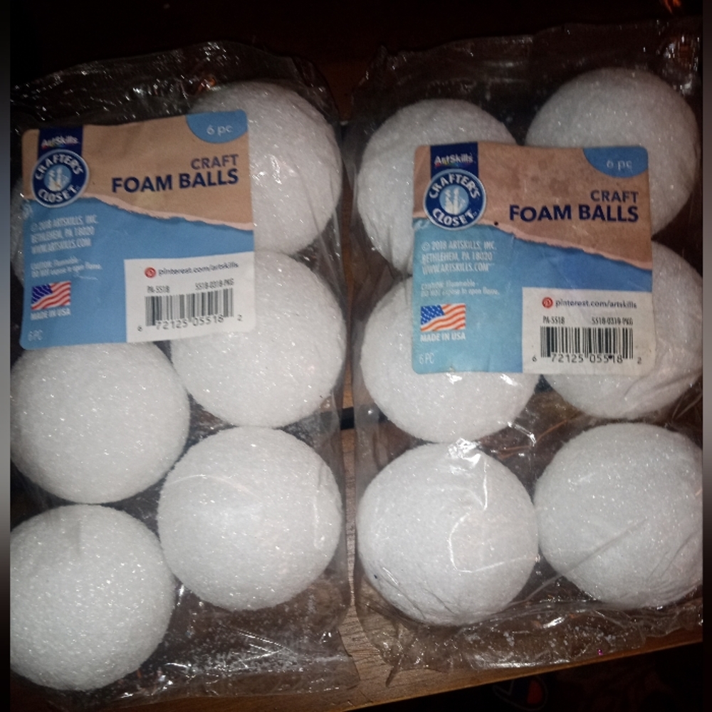 Craft Foam Balls ArtSkills Crafters Closet 12 pc (Two 6 Piece Bags)New Unopened